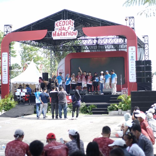 Race photo from KEDIRI HALF MARATHON 2026