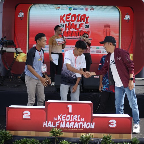 Race photo from KEDIRI HALF MARATHON 2026