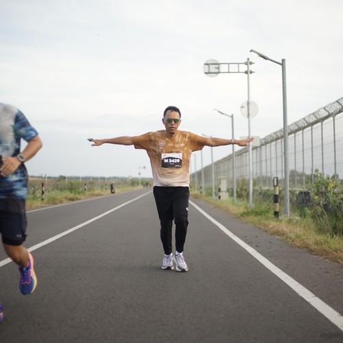 Race photo from KEDIRI HALF MARATHON 2026