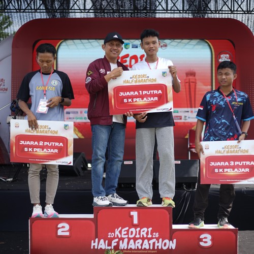 Race photo from KEDIRI HALF MARATHON 2026