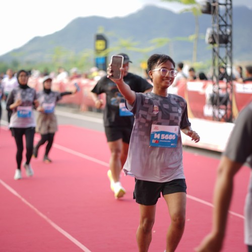 Race photo from KEDIRI HALF MARATHON 2026