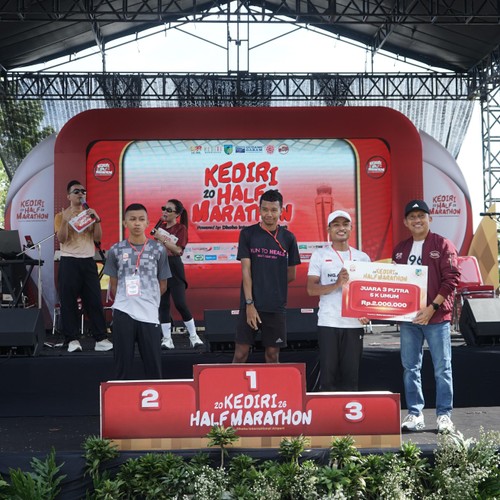 Race photo from KEDIRI HALF MARATHON 2026