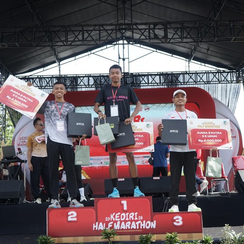Race photo from KEDIRI HALF MARATHON 2026