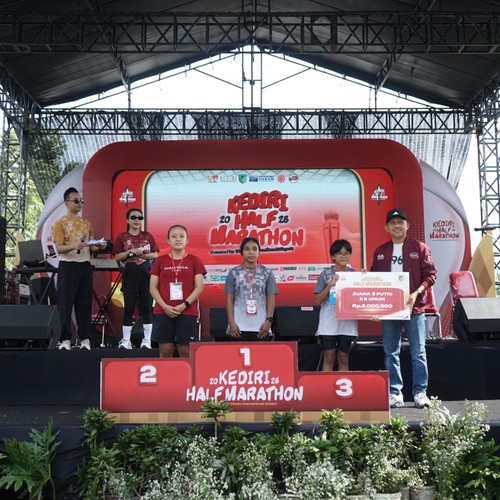 Race photo from KEDIRI HALF MARATHON 2026