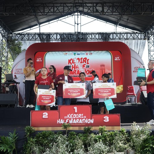 Race photo from KEDIRI HALF MARATHON 2026
