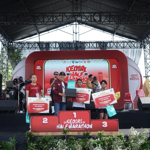 Race photo from KEDIRI HALF MARATHON 2026
