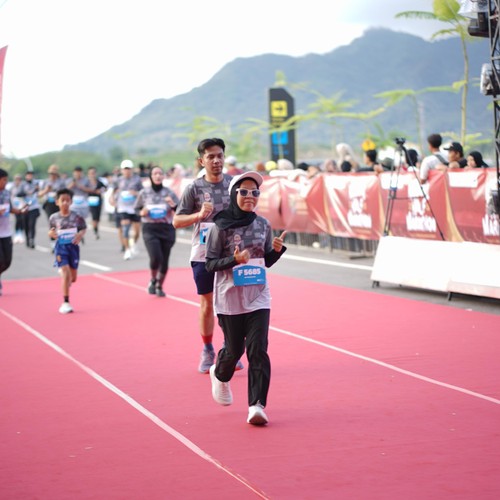 Race photo from KEDIRI HALF MARATHON 2026