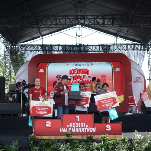 Race photo from KEDIRI HALF MARATHON 2026
