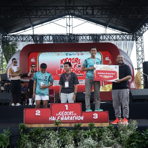 Race photo from KEDIRI HALF MARATHON 2026