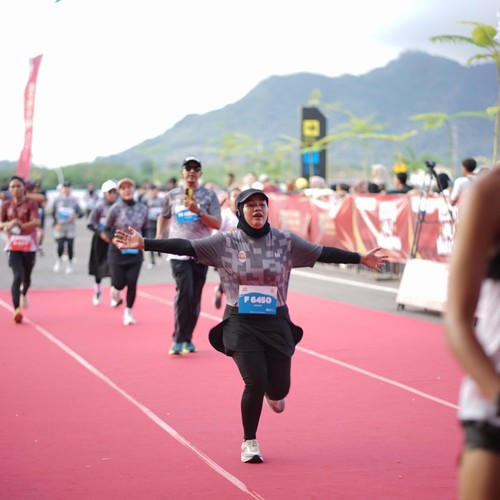 Race photo from KEDIRI HALF MARATHON 2026