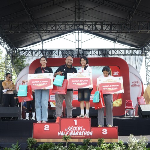 Race photo from KEDIRI HALF MARATHON 2026
