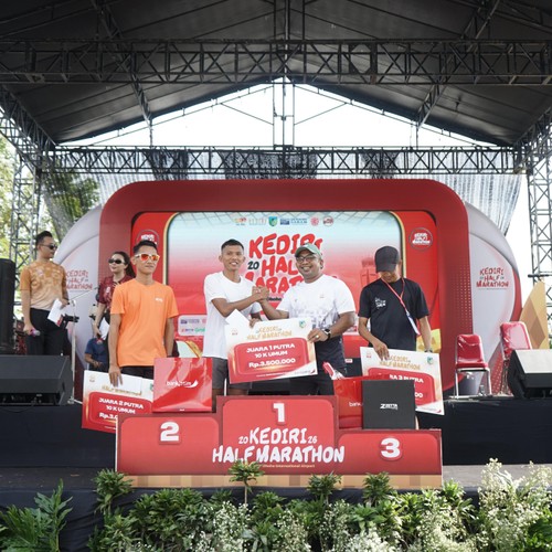 Race photo from KEDIRI HALF MARATHON 2026