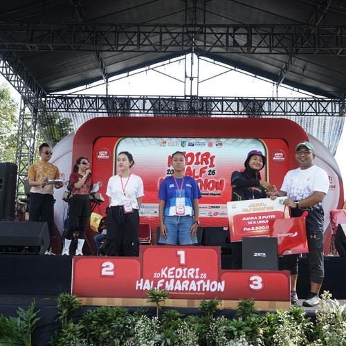 Race photo from KEDIRI HALF MARATHON 2026