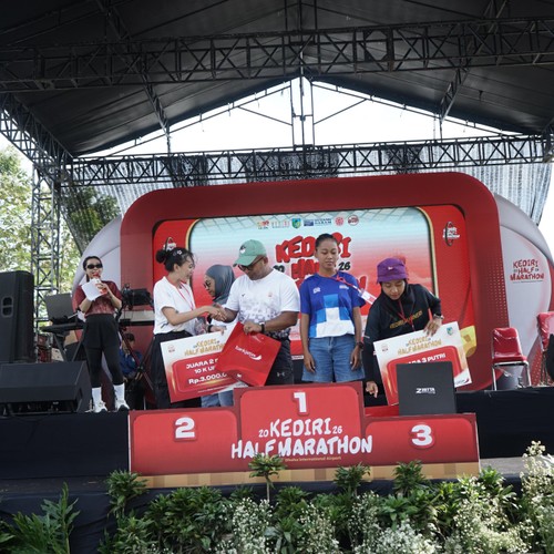 Race photo from KEDIRI HALF MARATHON 2026