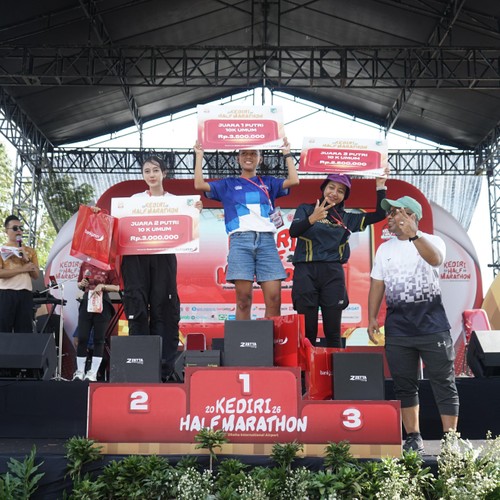 Race photo from KEDIRI HALF MARATHON 2026