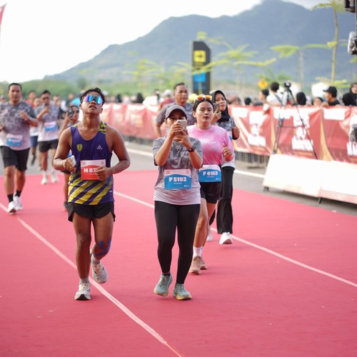 Race photo from KEDIRI HALF MARATHON 2026