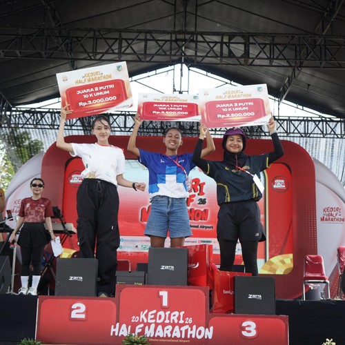 Race photo from KEDIRI HALF MARATHON 2026