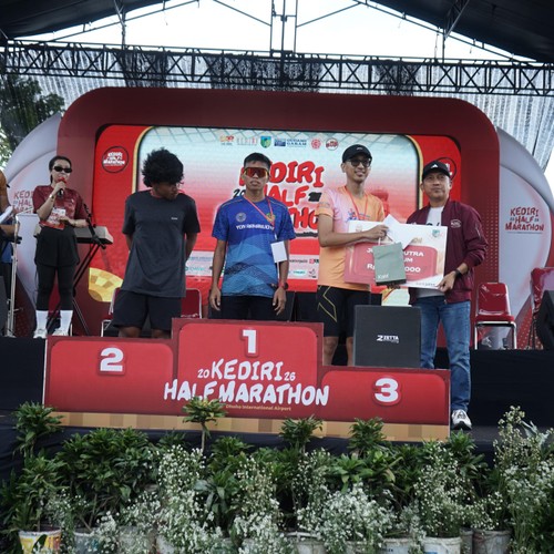 Race photo from KEDIRI HALF MARATHON 2026