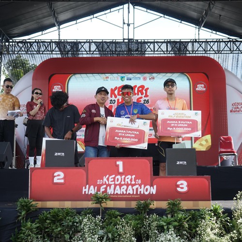 Race photo from KEDIRI HALF MARATHON 2026