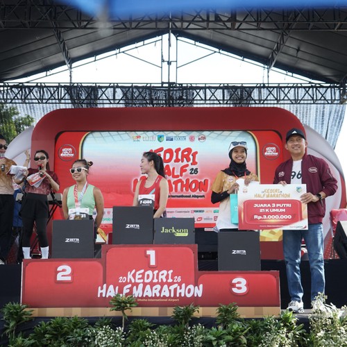 Race photo from KEDIRI HALF MARATHON 2026