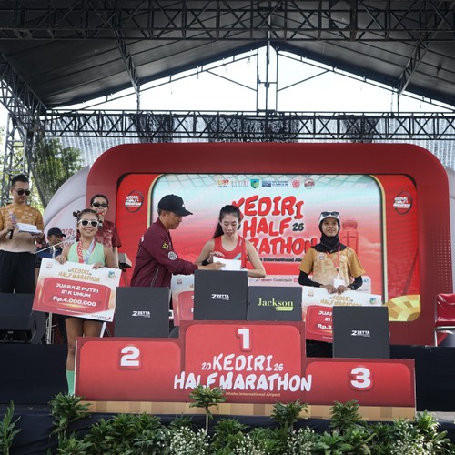 Race photo from KEDIRI HALF MARATHON 2026