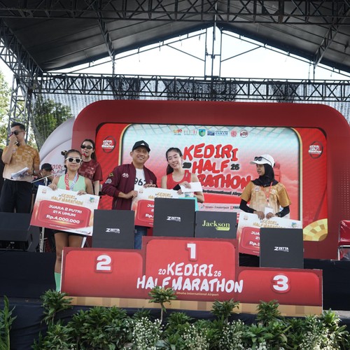 Race photo from KEDIRI HALF MARATHON 2026