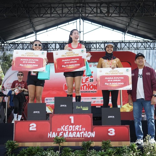 Race photo from KEDIRI HALF MARATHON 2026
