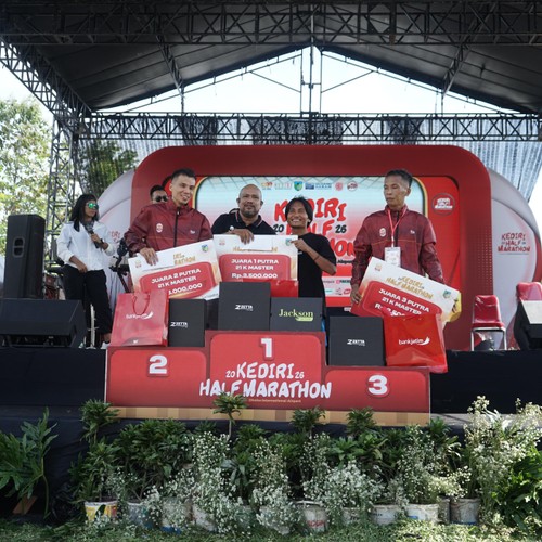 Race photo from KEDIRI HALF MARATHON 2026