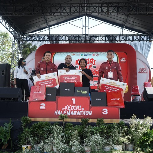 Race photo from KEDIRI HALF MARATHON 2026