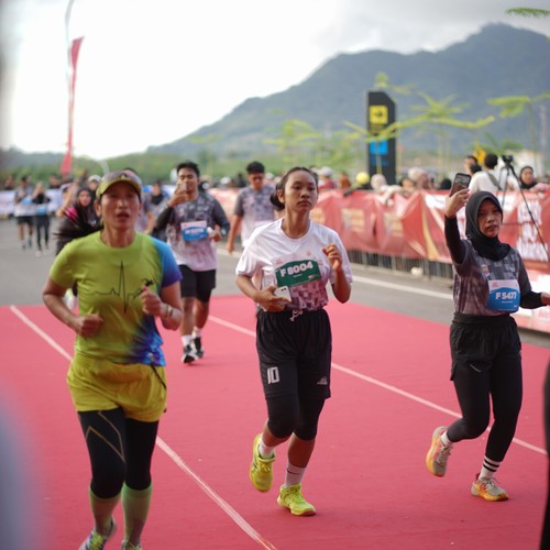 Race photo from KEDIRI HALF MARATHON 2026