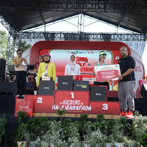 Race photo from KEDIRI HALF MARATHON 2026