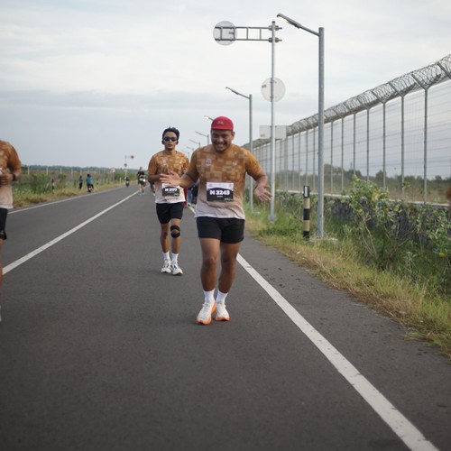 Race photo from KEDIRI HALF MARATHON 2026