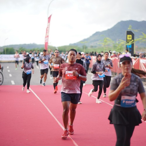 Race photo from KEDIRI HALF MARATHON 2026