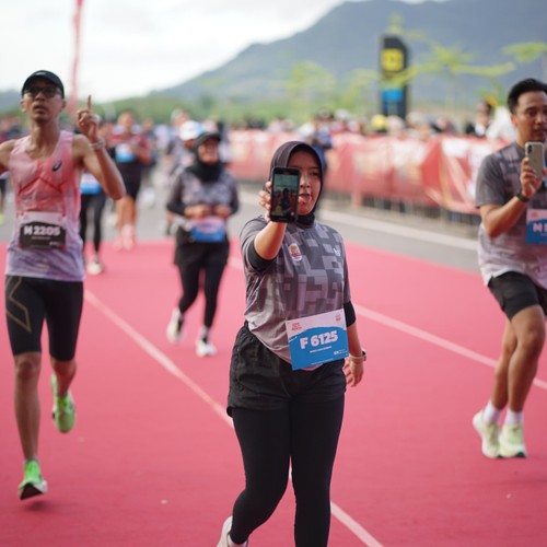 Race photo from KEDIRI HALF MARATHON 2026