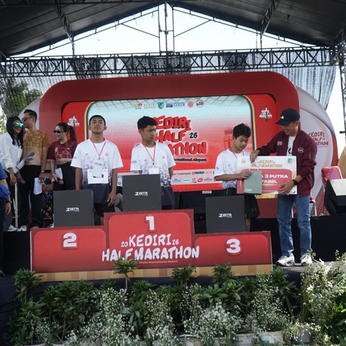 Race photo from KEDIRI HALF MARATHON 2026