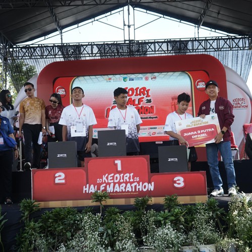Race photo from KEDIRI HALF MARATHON 2026