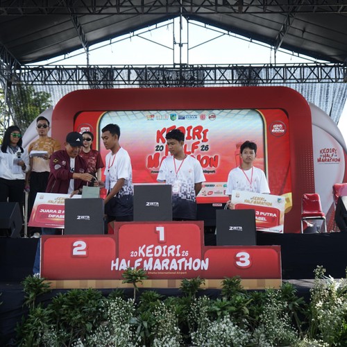 Race photo from KEDIRI HALF MARATHON 2026