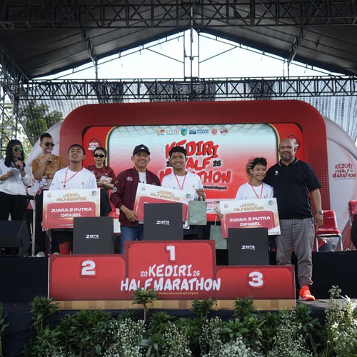 Race photo from KEDIRI HALF MARATHON 2026