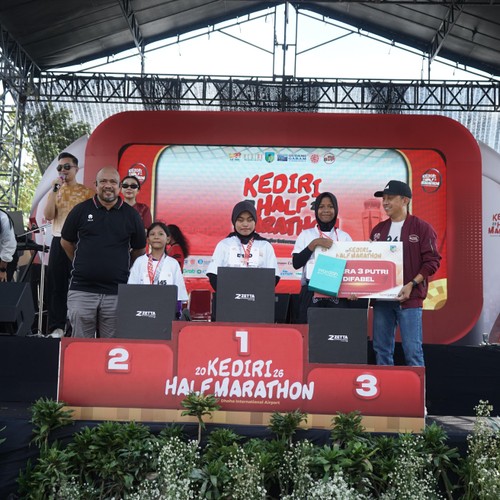 Race photo from KEDIRI HALF MARATHON 2026