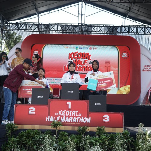 Race photo from KEDIRI HALF MARATHON 2026