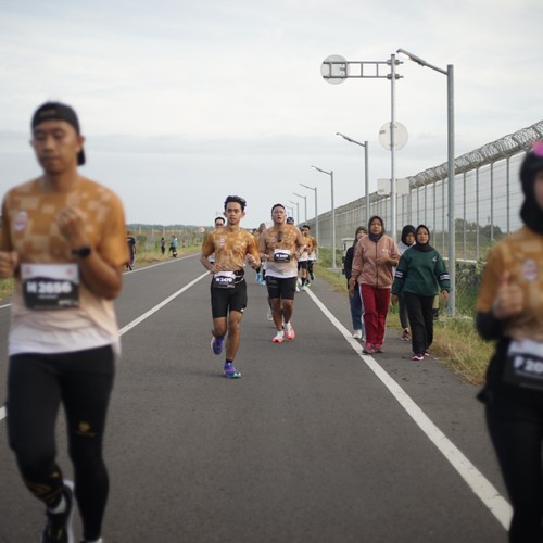 Race photo from KEDIRI HALF MARATHON 2026