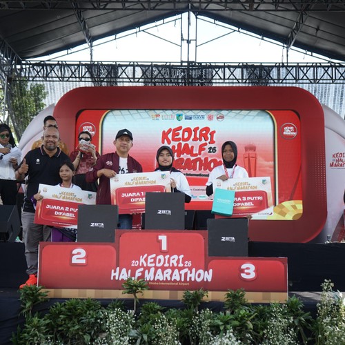 Race photo from KEDIRI HALF MARATHON 2026