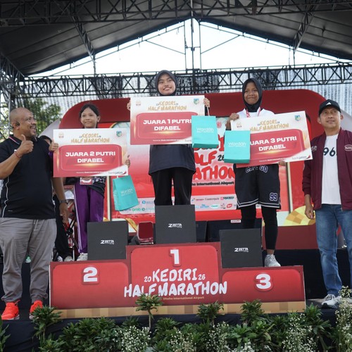 Race photo from KEDIRI HALF MARATHON 2026