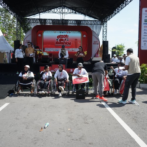 Race photo from KEDIRI HALF MARATHON 2026