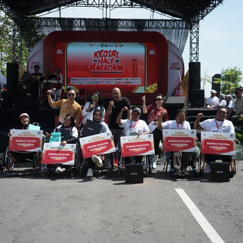 Race photo from KEDIRI HALF MARATHON 2026
