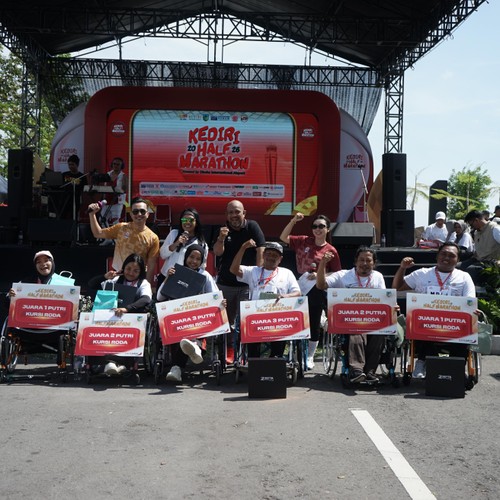 Race photo from KEDIRI HALF MARATHON 2026