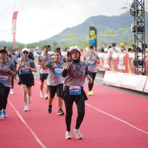 Race photo from KEDIRI HALF MARATHON 2026