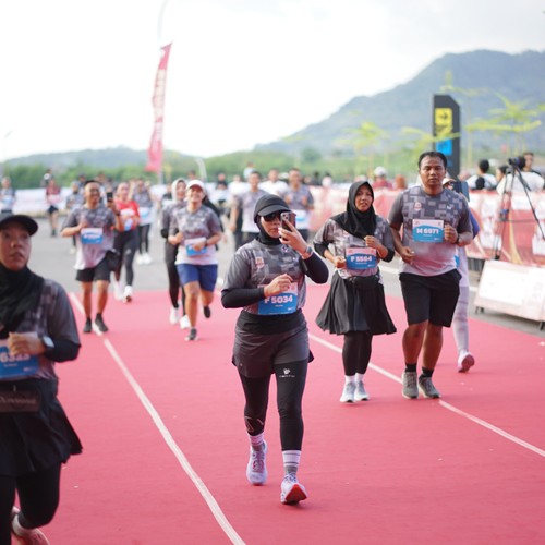Race photo from KEDIRI HALF MARATHON 2026