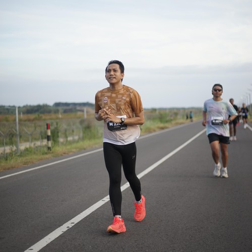 Race photo from KEDIRI HALF MARATHON 2026