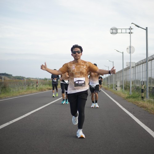 Race photo from KEDIRI HALF MARATHON 2026